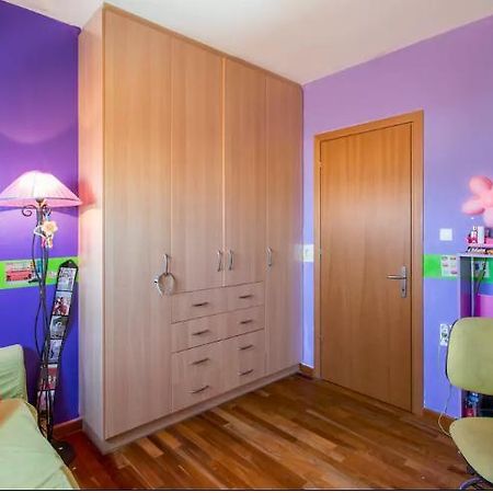 Apartment By The Airport Koropion Exterior photo